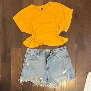 Abercrombie & Fitch The Mom High Rise Curve Love Jean Shorts with Mid Crop Top